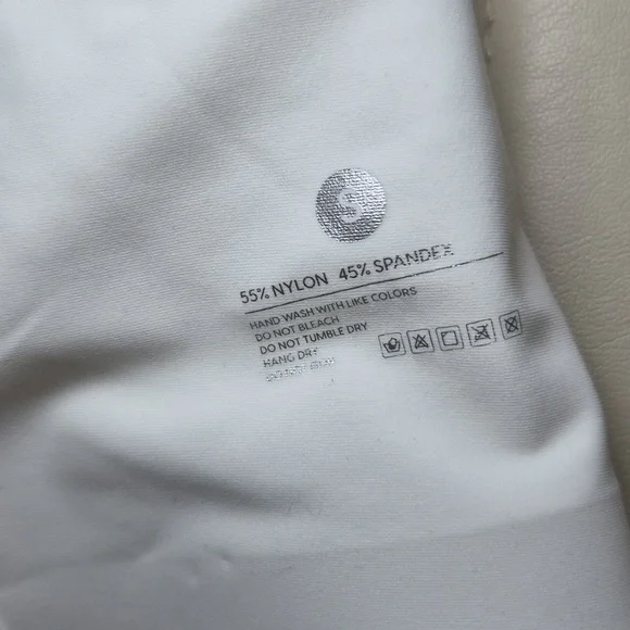 Seamless White Contour Bra - Comfortable Everyday Support - Picture 4 of 10